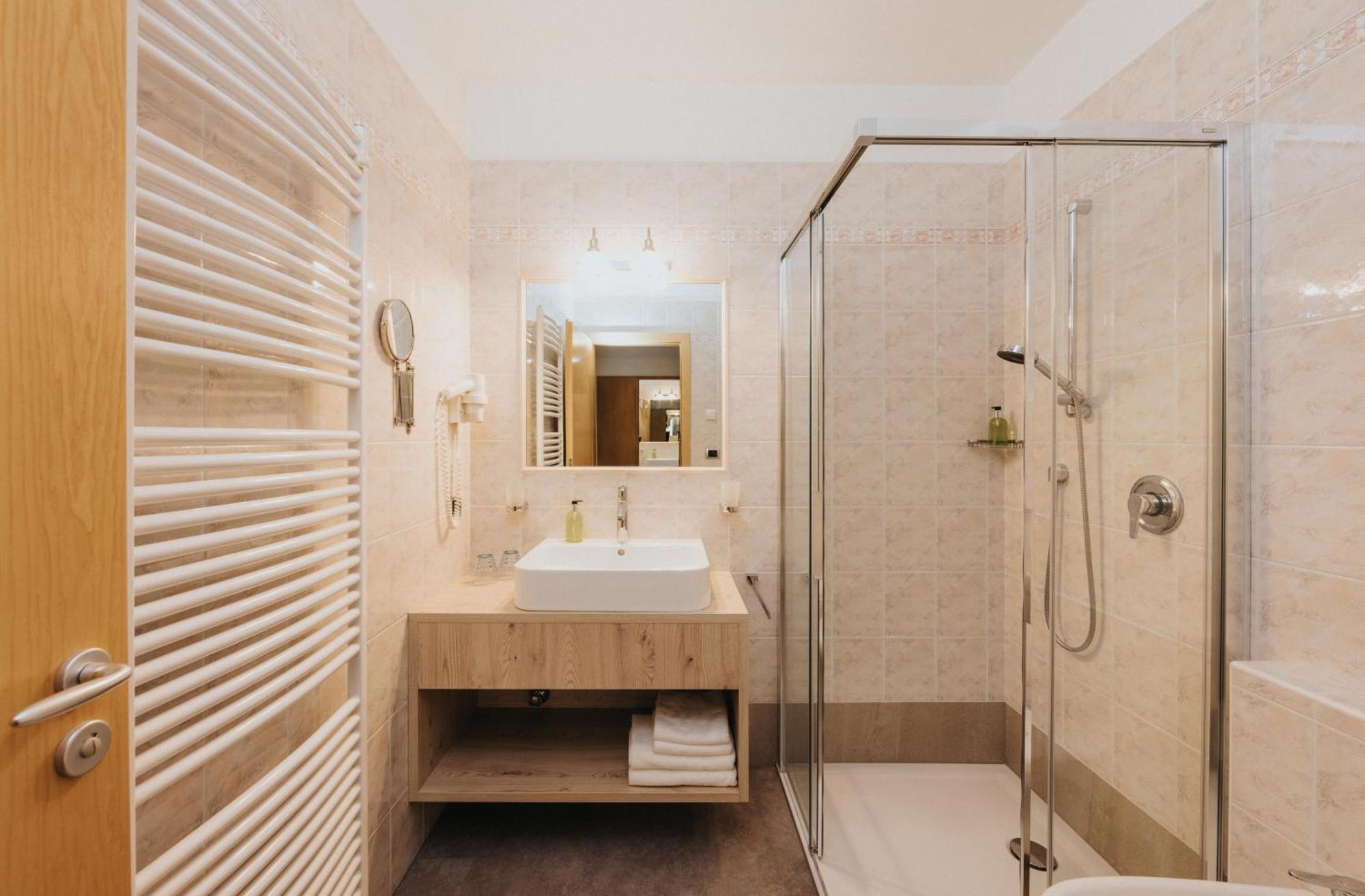 Hotel Bischofhof - Bistro Jasmin Chiusa Dış mekan fotoğraf